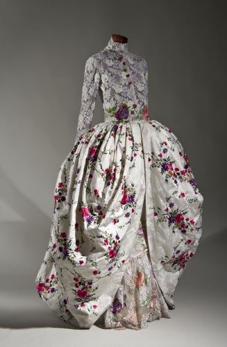 Emmanuel Ungaro (France), Bridal gown, haute couture, fall/winter 1996-97. Cotton/synthetic blend lace, embroidered silk, plastic ‘pearl’ beads and sequins, glass beads. Appeared in The Great Fashion Mix. Photograph by John Alderson © Chicago Historical Society