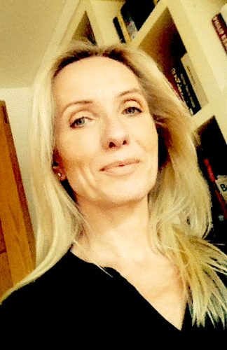 Author Gilda Williams.