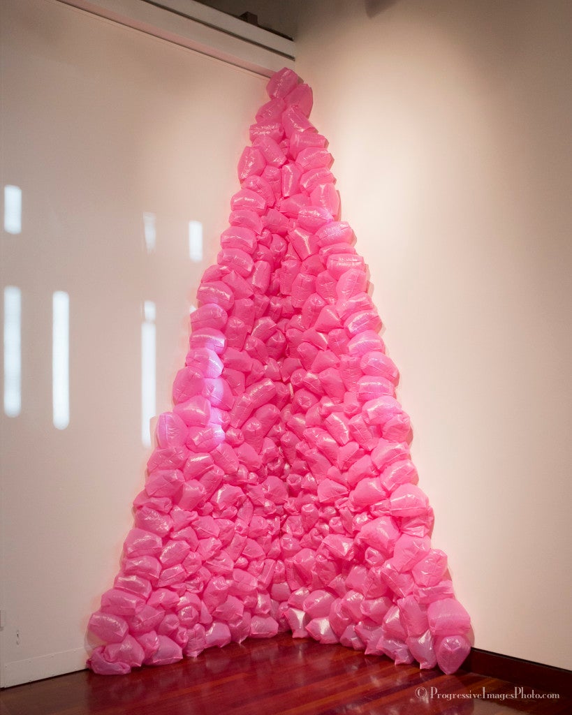 Maren Hassinger, Love, 2008; plastic bags, love notes, 32 feet high (Photo: Progressive Images Photography)